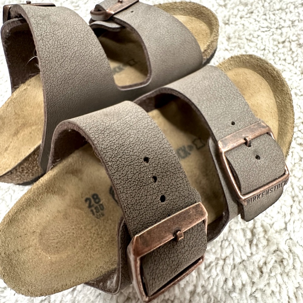 Little boys Birkenstock Arizona sandals. 10.5C  28 EU